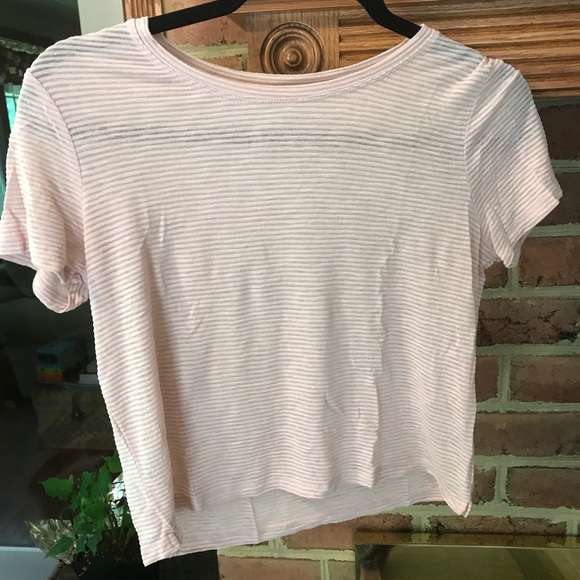 THREE Aeropostale Crop Tops - Picture 6 of 7